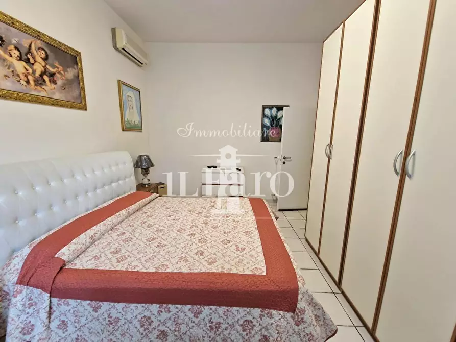 Immagine 25 di Appartamento in vendita  a Campi Bisenzio