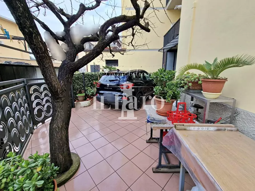 Immagine 3 di Appartamento in vendita  a Campi Bisenzio