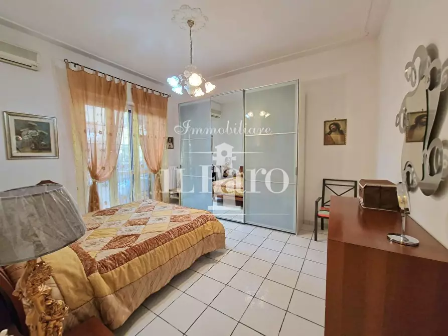 Immagine 23 di Appartamento in vendita  a Campi Bisenzio