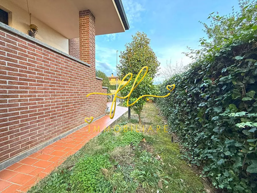 Immagine 23 di Casa bifamiliare in vendita  a Cecina