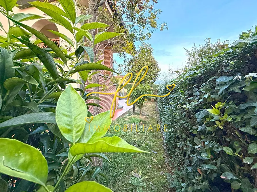 Immagine 24 di Casa bifamiliare in vendita  a Cecina