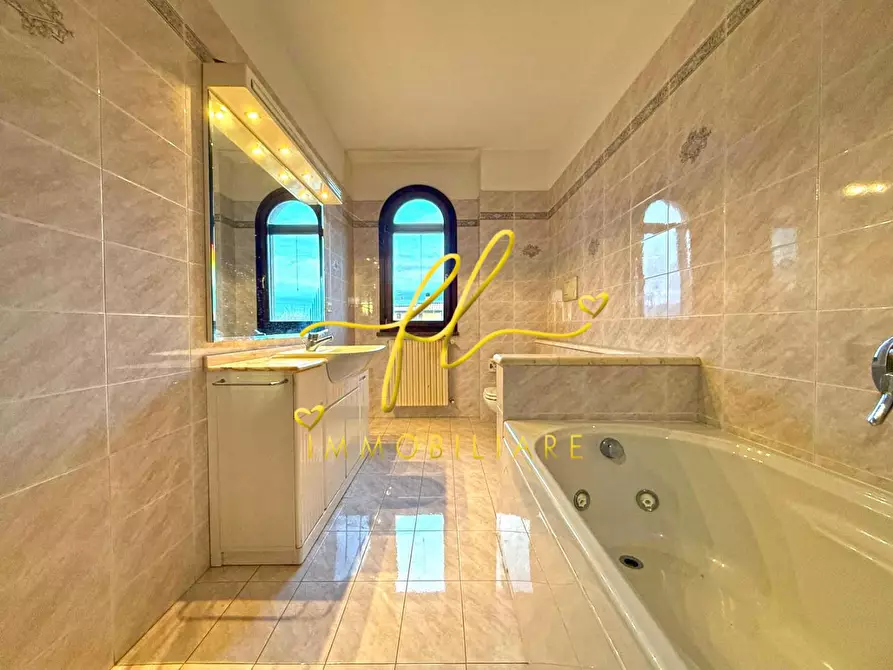 Immagine 18 di Casa bifamiliare in vendita  a Cecina