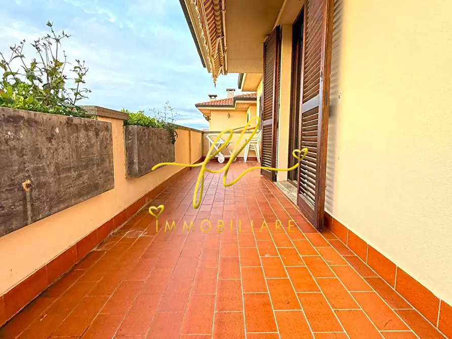 Immagine 6 di Casa bifamiliare in vendita  a Cecina