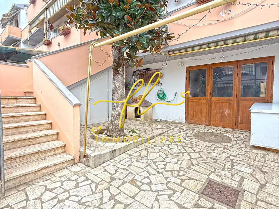 Immagine 1 di Terratetto in vendita  a Bibbona