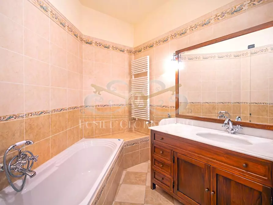 Immagine 23 di Casa bifamiliare in vendita  a Vecchiano