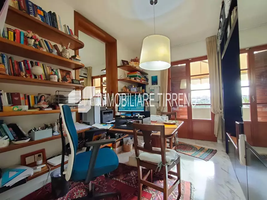 Immagine 9 di Appartamento in vendita  a Massa