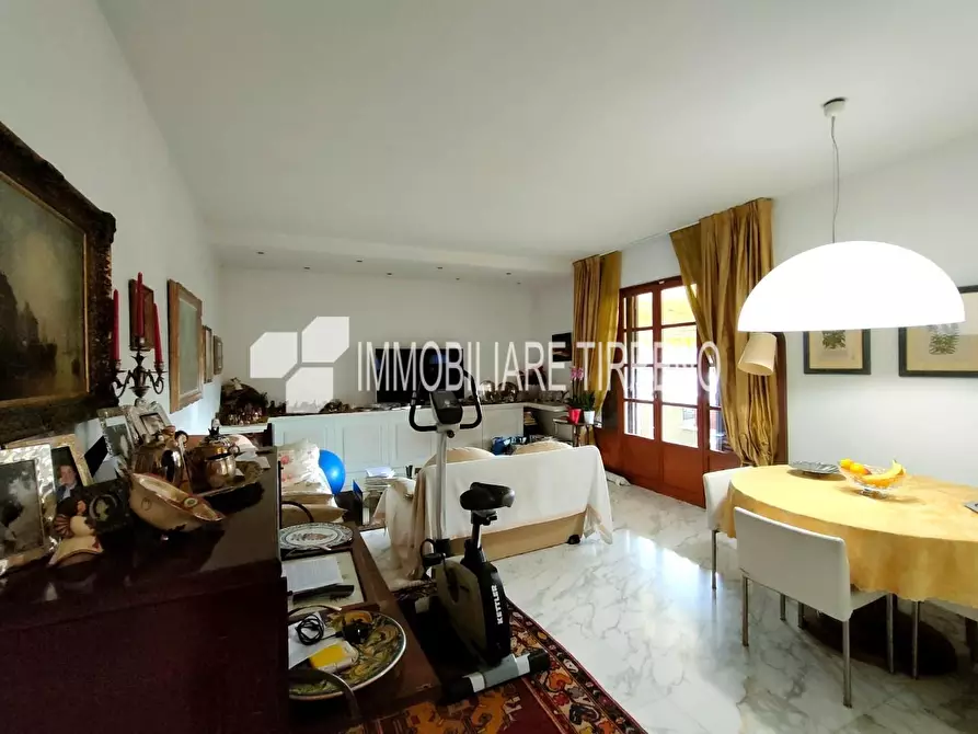 Immagine 2 di Appartamento in vendita  a Massa