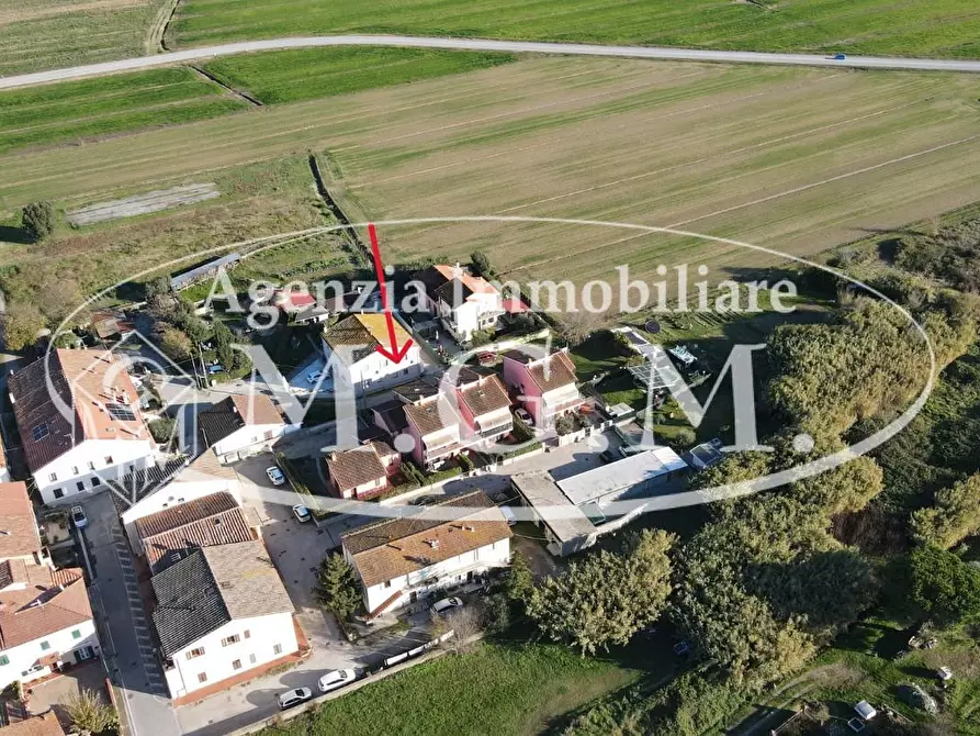 Immagine 32 di Appartamento in vendita  a Pontedera