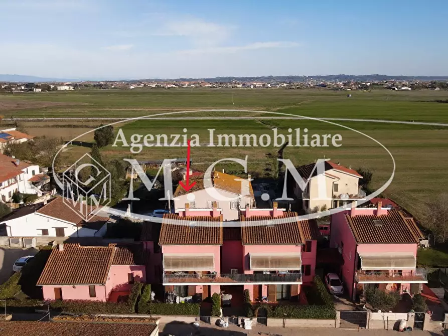 Immagine 27 di Appartamento in vendita  a Pontedera