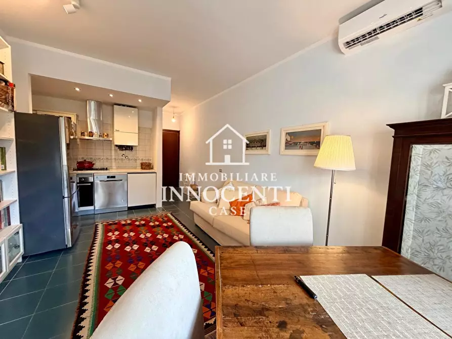 Immagine 2 di Appartamento in vendita  a Massa