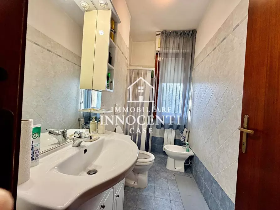 Immagine 17 di Appartamento in vendita  a Massa