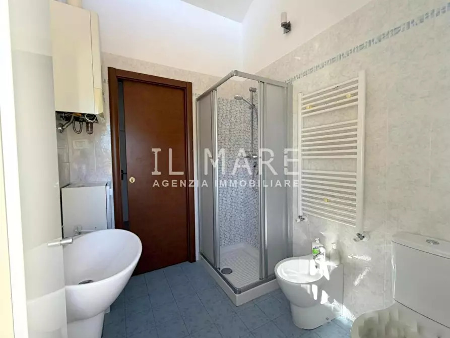 Immagine 31 di Mansarda in vendita  a Massa