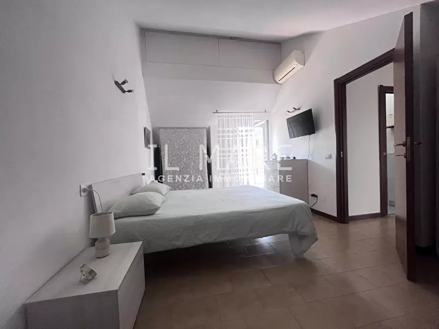 Immagine 24 di Mansarda in vendita  a Massa