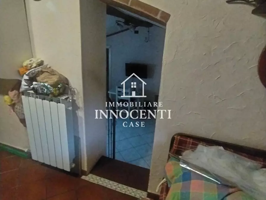 Immagine 9 di Casa semindipendente in vendita  a Massa