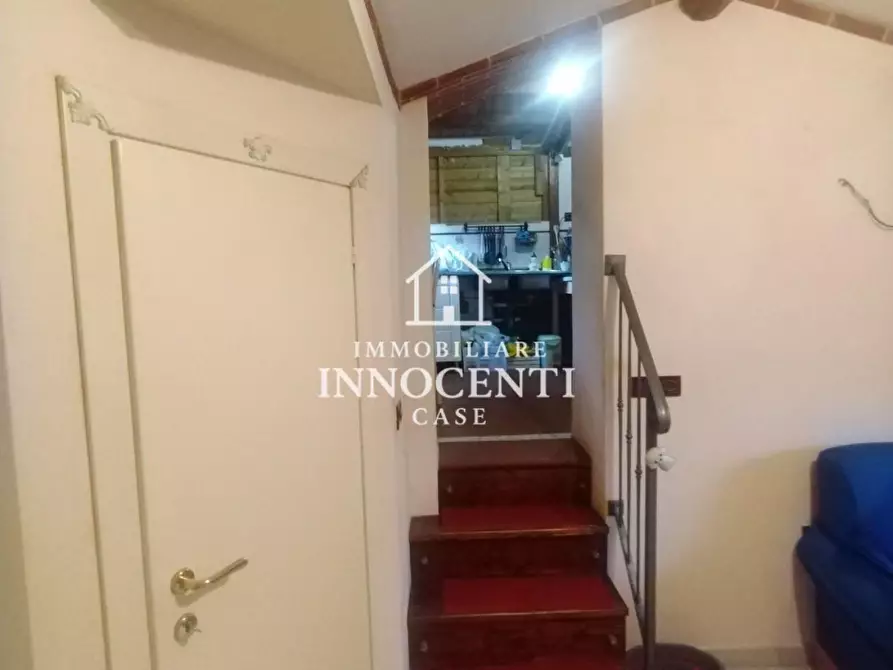 Immagine 8 di Casa semindipendente in vendita  a Massa