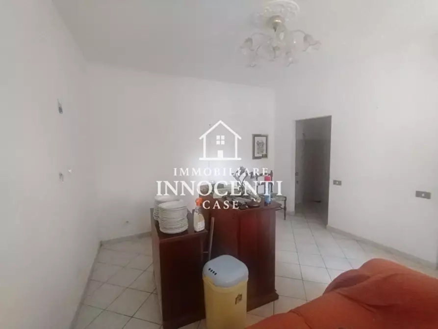 Immagine 14 di Casa semindipendente in vendita  a Massa