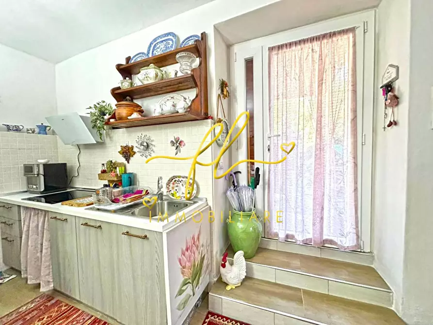 Immagine 8 di Appartamento in vendita  a Marciana