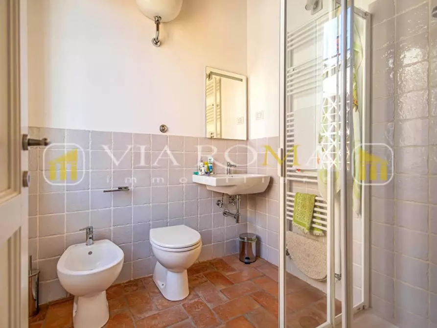 Immagine 57 di Villa in vendita  a Capannori