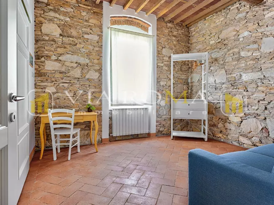 Immagine 33 di Villa in vendita  a Capannori