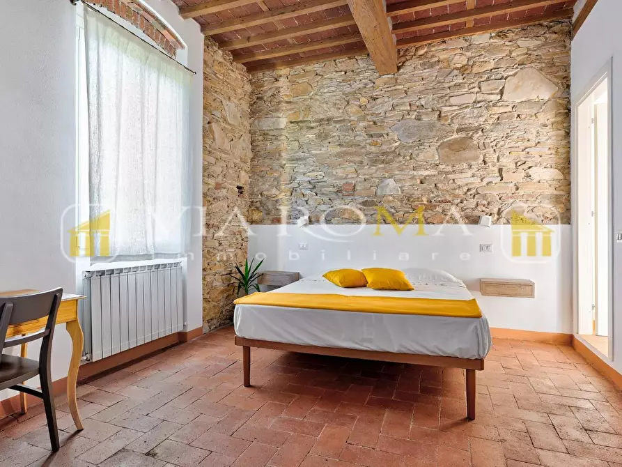 Immagine 29 di Villa in vendita  a Capannori