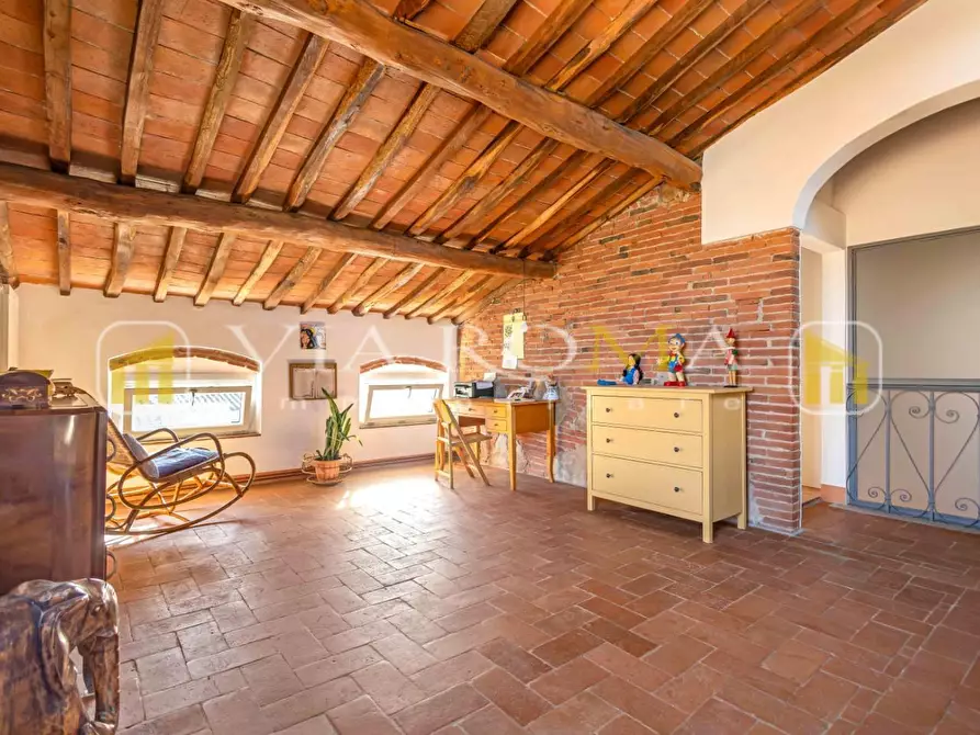 Immagine 63 di Villa in vendita  a Capannori