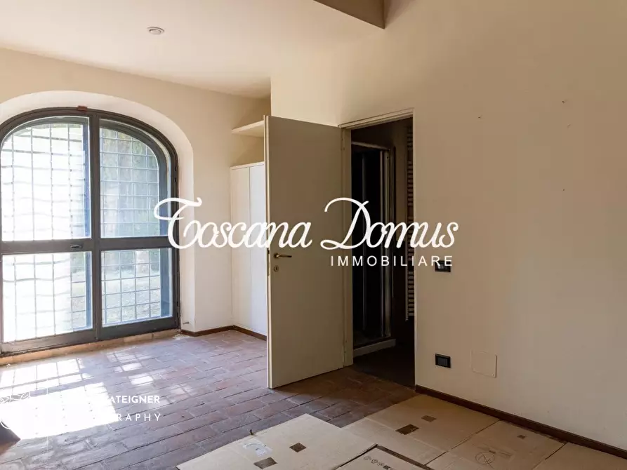 Immagine 10 di Porzione di casa in vendita  a Siena