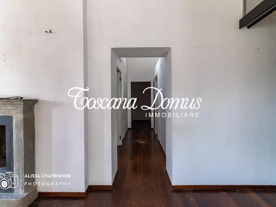 Immagine 25 di Porzione di casa in vendita  a Siena