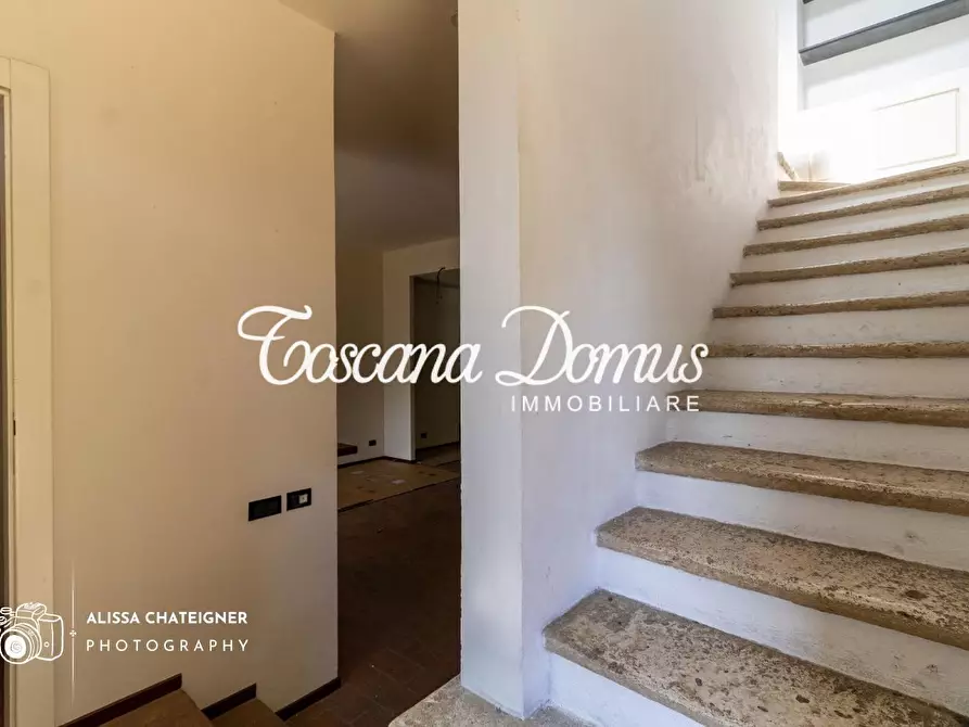 Immagine 13 di Porzione di casa in vendita  a Siena