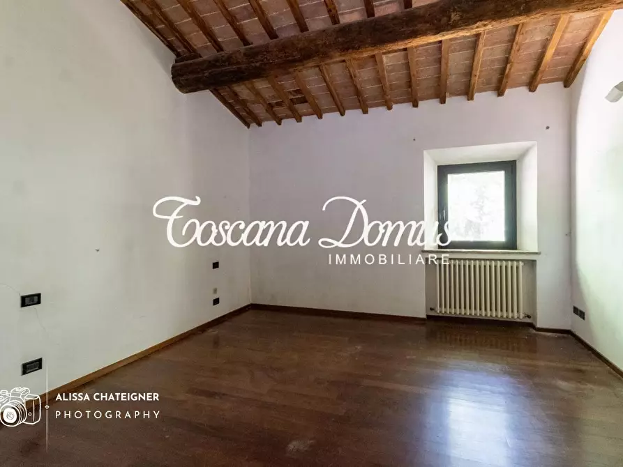 Immagine 34 di Porzione di casa in vendita  a Siena