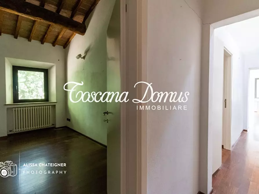 Immagine 38 di Porzione di casa in vendita  a Siena