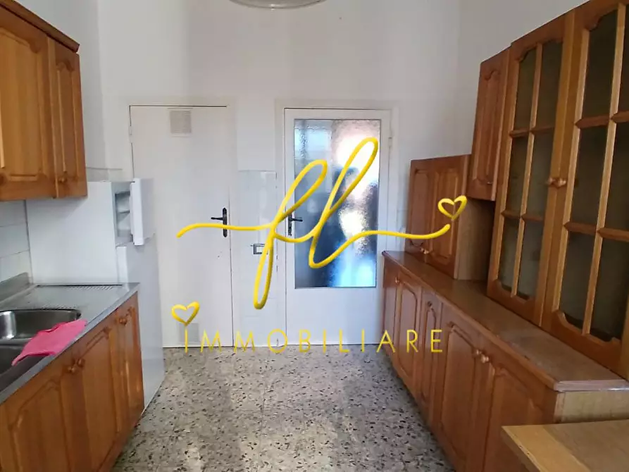 Immagine 4 di Appartamento in vendita  a Livorno