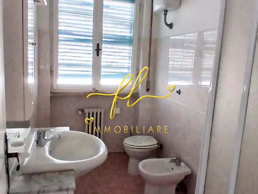 Immagine 15 di Appartamento in vendita  a Livorno