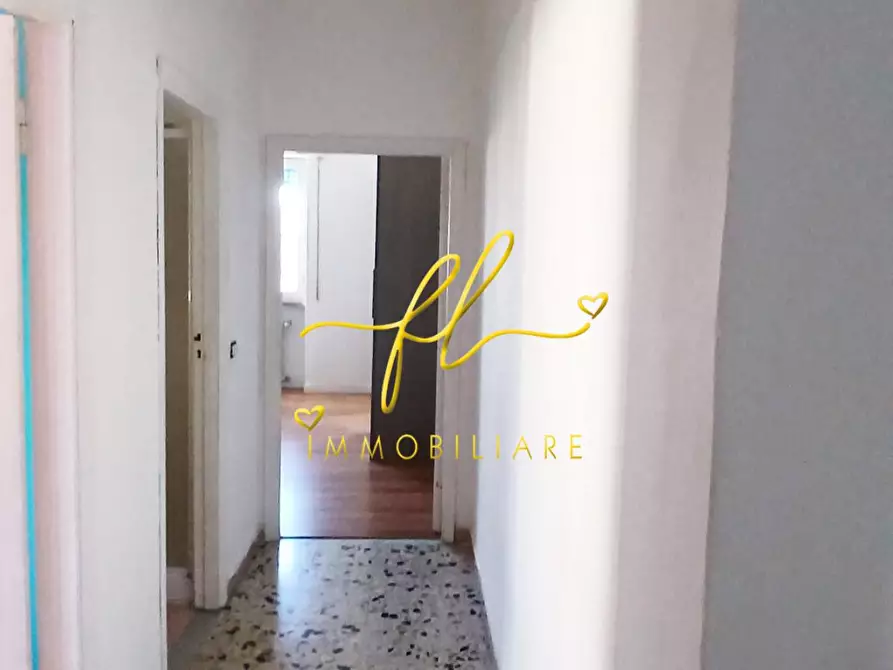 Immagine 14 di Appartamento in vendita  a Livorno