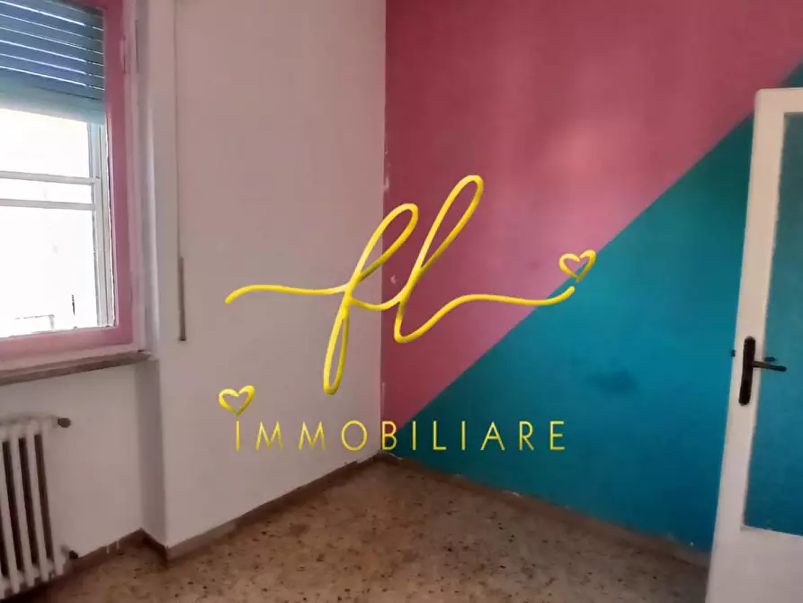 Immagine 13 di Appartamento in vendita  a Livorno