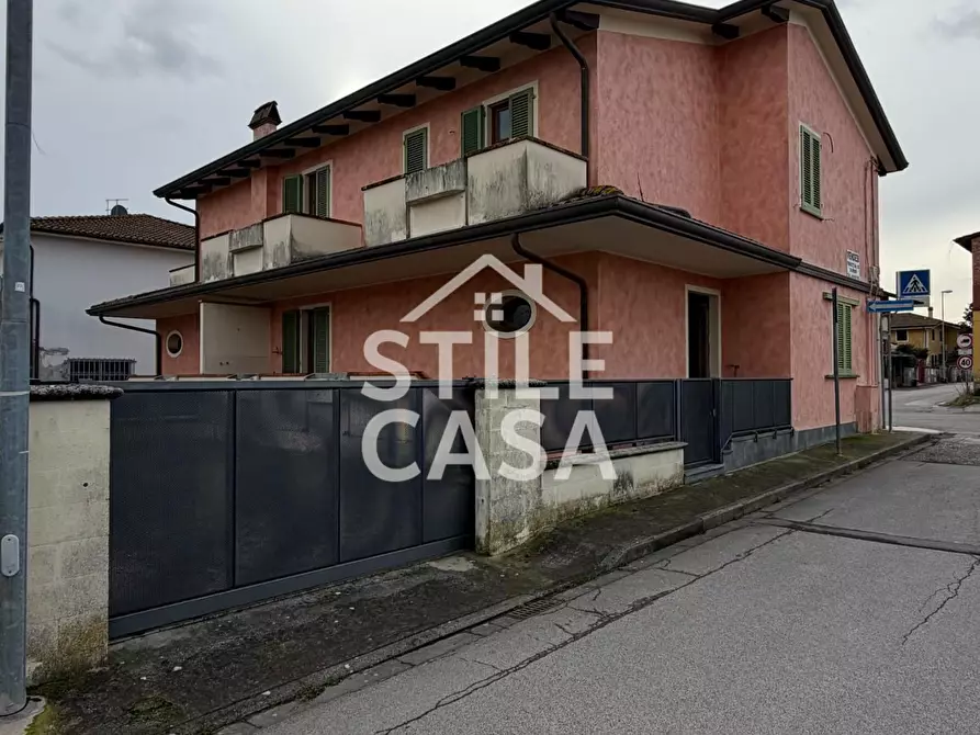 Immagine 17 di Terratetto in vendita  a Fucecchio