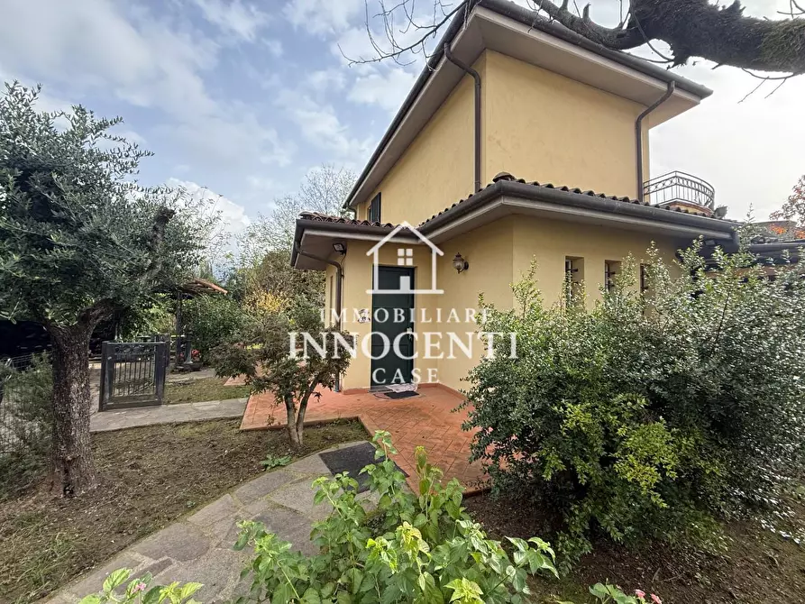 Immagine 7 di Casa indipendente in vendita  a Massa