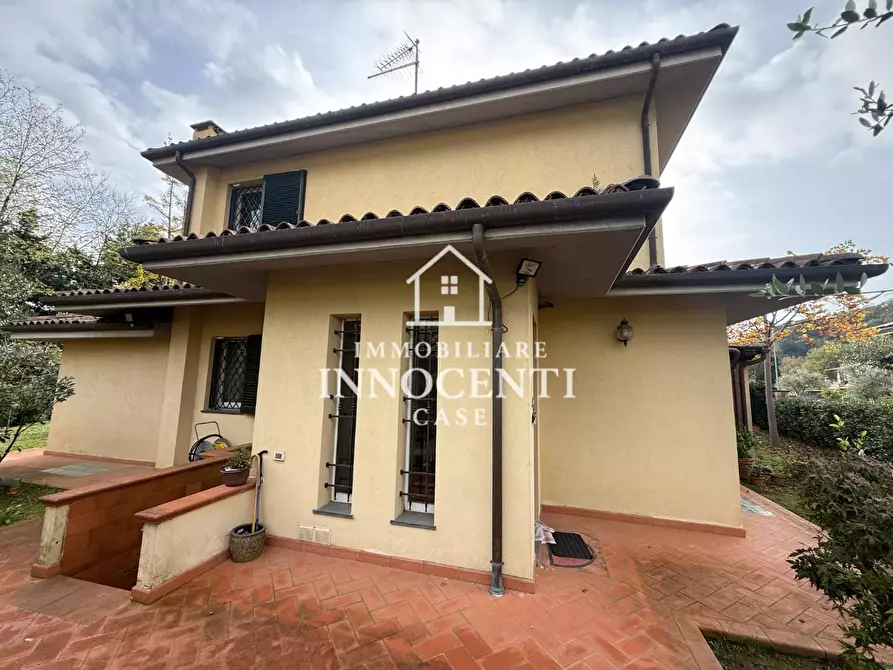 Immagine 5 di Casa indipendente in vendita  a Massa