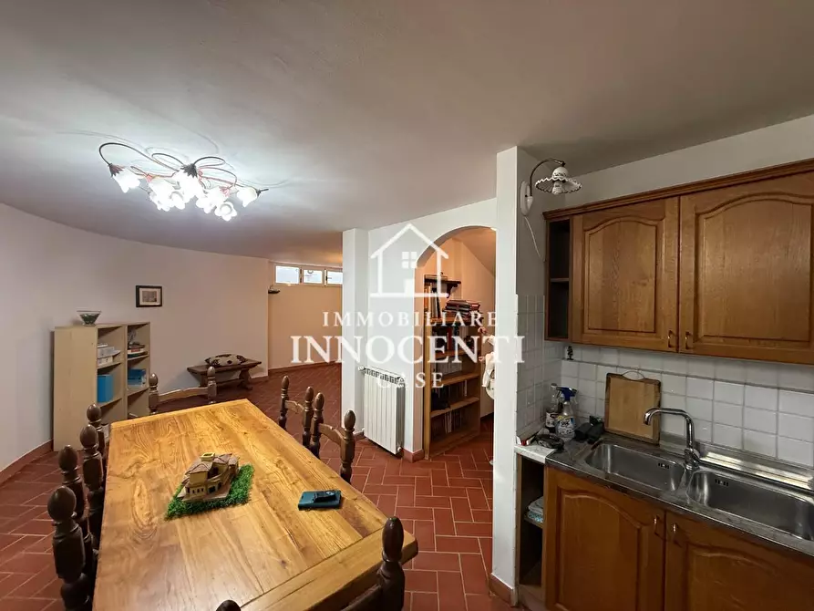 Immagine 16 di Casa indipendente in vendita  a Massa