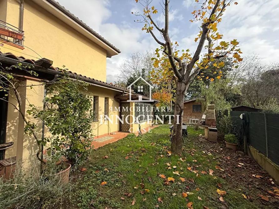 Immagine 4 di Casa indipendente in vendita  a Massa