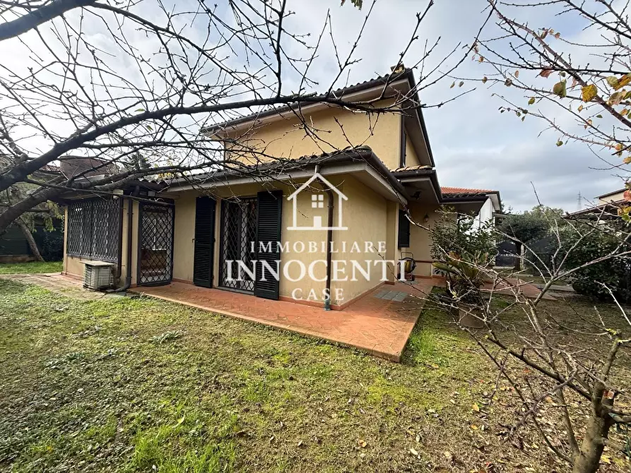 Immagine 6 di Casa indipendente in vendita  a Massa