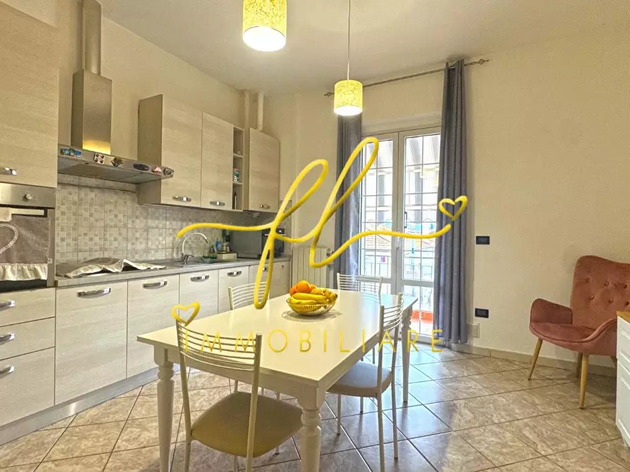 Immagine 4 di Appartamento in vendita  a Cecina