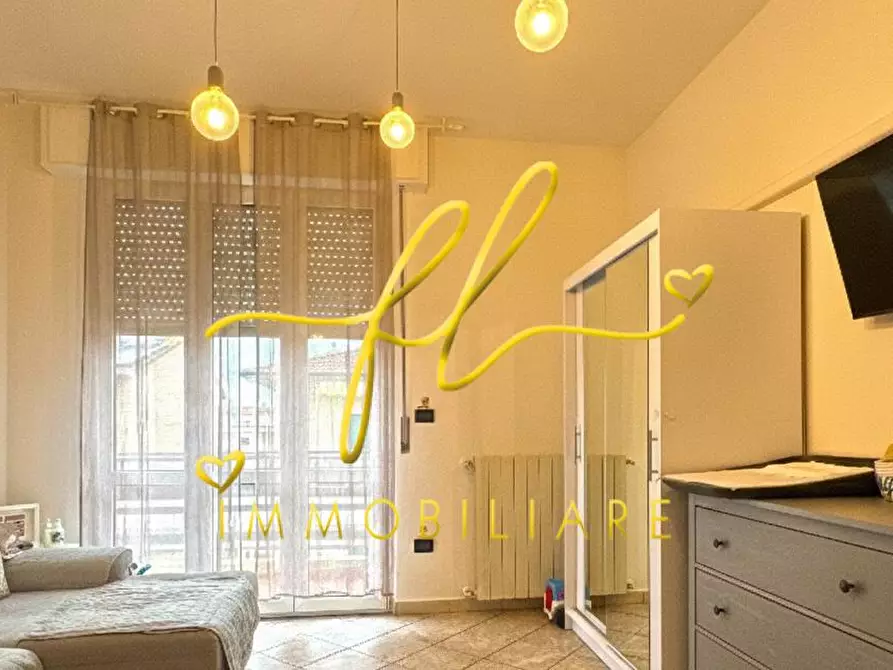 Immagine 2 di Appartamento in vendita  a Cecina