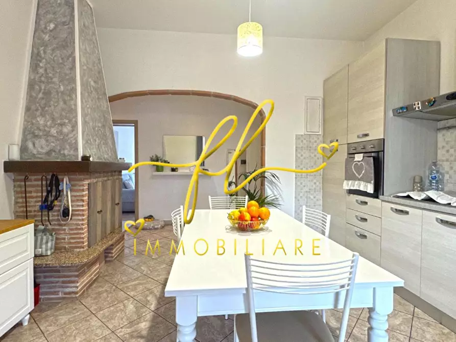 Immagine 5 di Appartamento in vendita  a Cecina