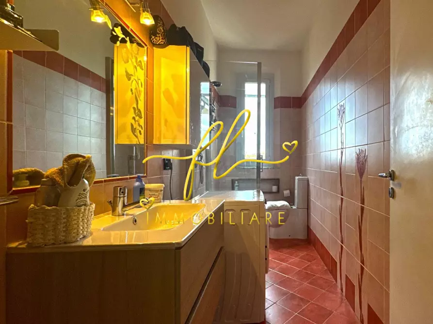 Immagine 9 di Appartamento in vendita  a Cecina