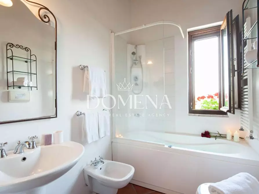 Immagine 9 di Casa colonica in vendita  a Monteroni D'arbia