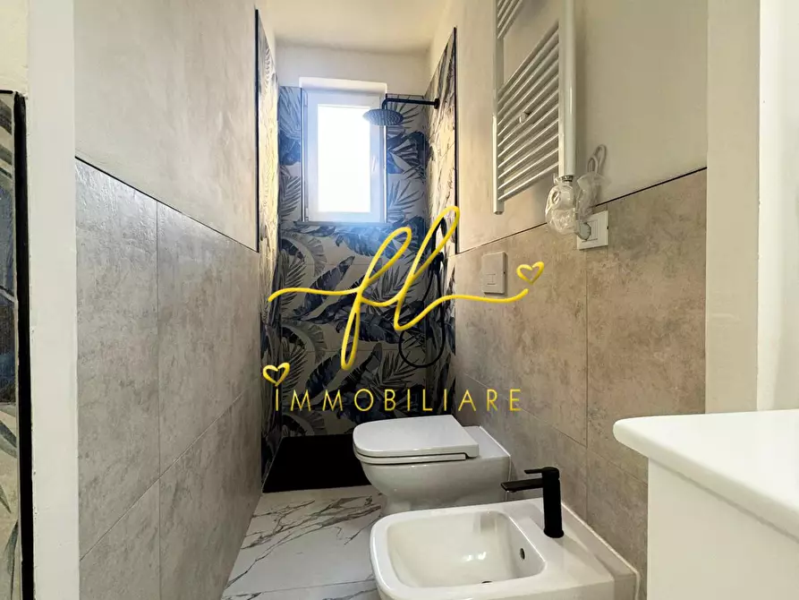 Immagine 15 di Appartamento in vendita  a Livorno