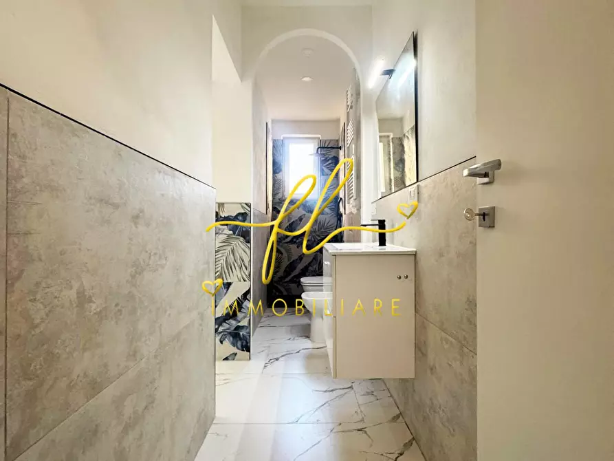 Immagine 14 di Appartamento in vendita  a Livorno