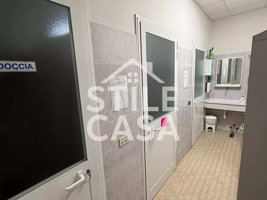 Immagine 32 di Locale commerciale in vendita  a Altopascio