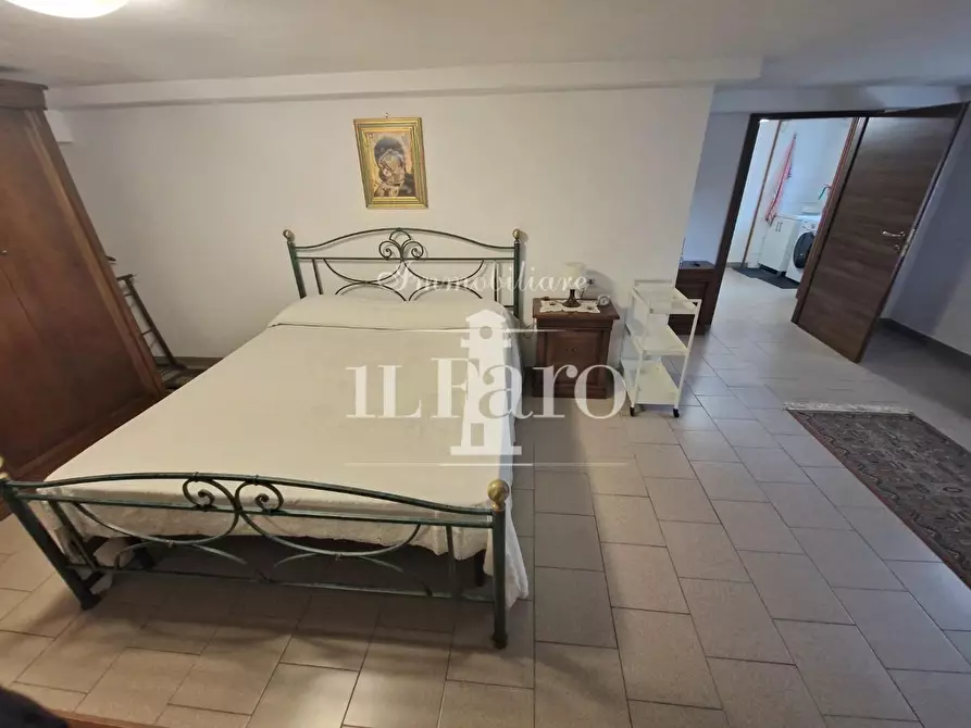 Immagine 39 di Villetta a schiera in vendita  a Campi Bisenzio