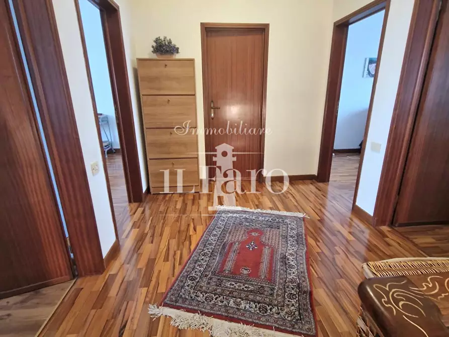 Immagine 18 di Villetta a schiera in vendita  a Campi Bisenzio